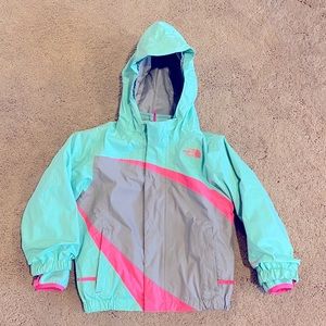 Girl’s 3T NorthFace snow jacket